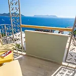 Defne Hotel