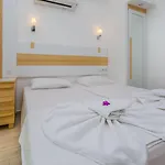 Hotel Defne