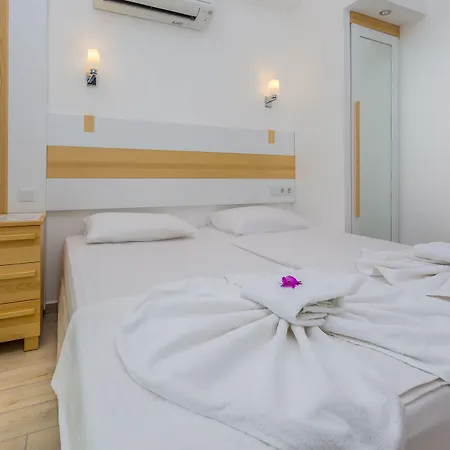 Otel Defne