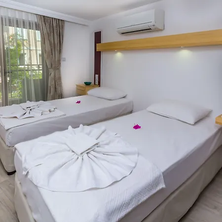 Otel Defne